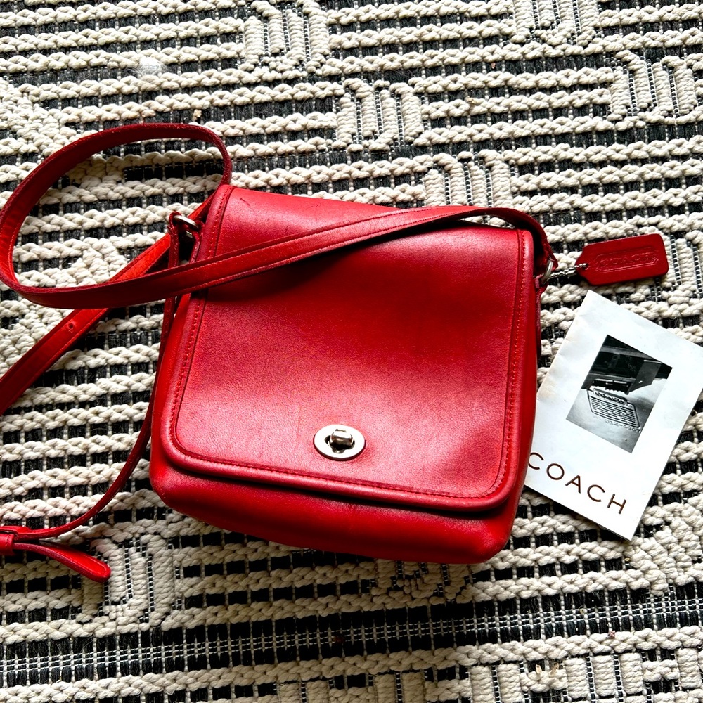 Vintage Coach Companion Flap Bag #9076 smooth red leather with tag and paperwork